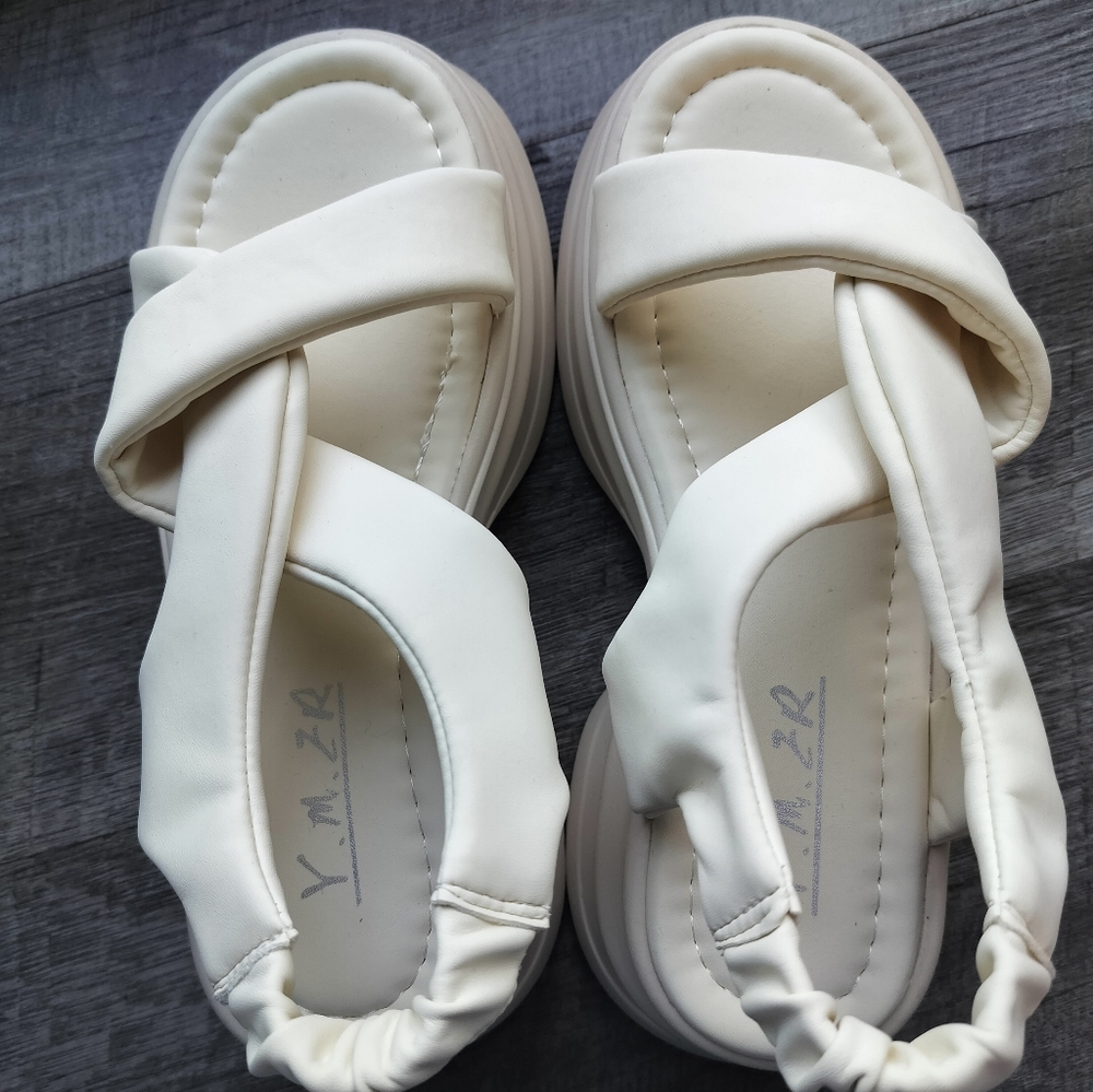 Elegant Cream Women's Sandals